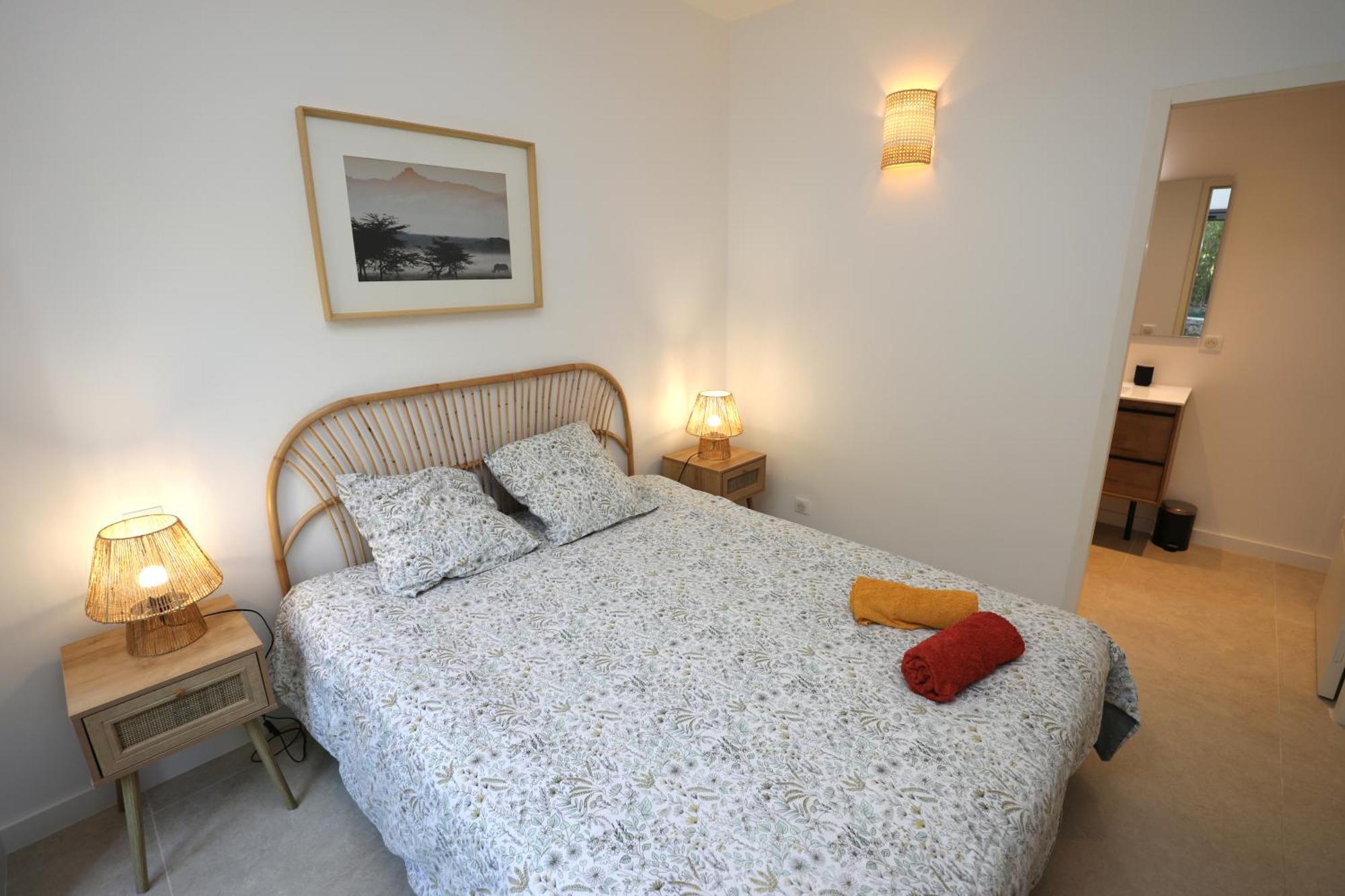 T2 Neuf Sur Jardin Proche Plage Carqueiranne Dış mekan fotoğraf